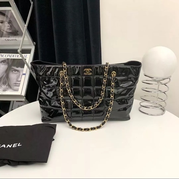 Chanel chocolate bar tote bag - Presale - Picture 2 of 9